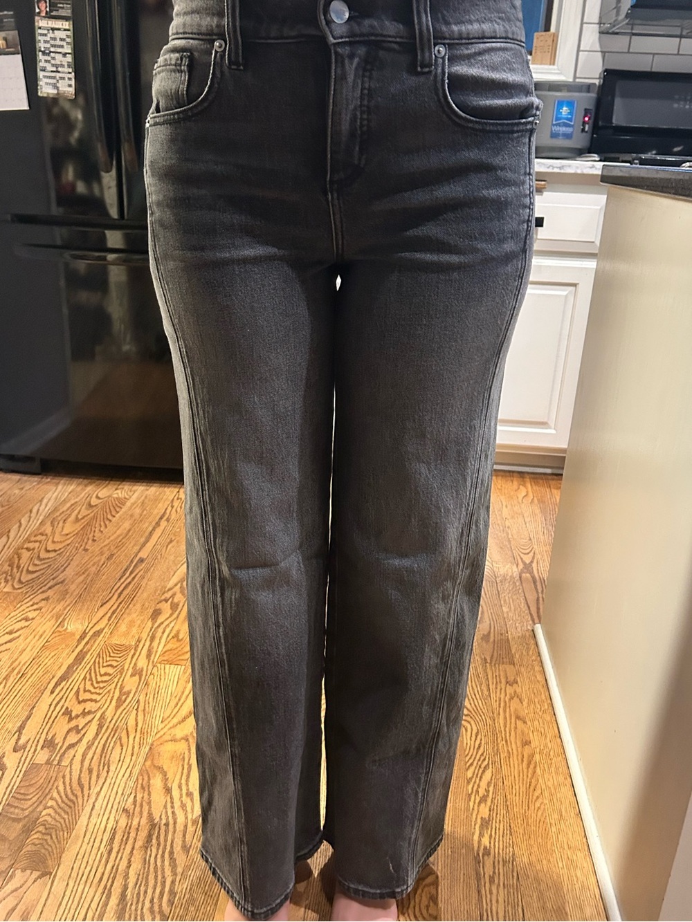 Evereve Wide Leg High-Rise Jeans - Washed Black
